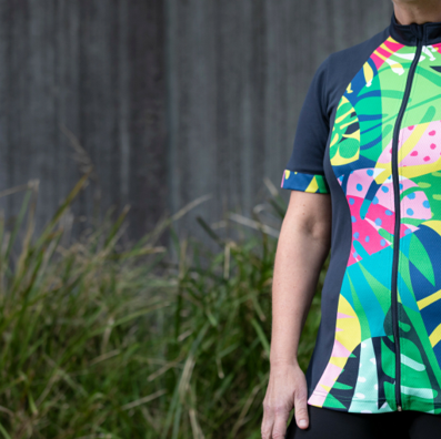 TROPICAL TEE